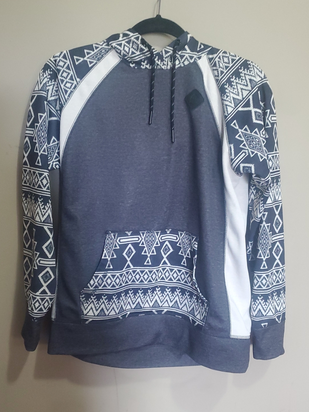 Burton Heron Navy and White Patterned Sleeve Pullover Hoodie Size Medium